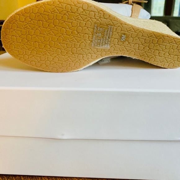 Calvin Klein Bellemine Espadrille. - Picture 3 of 7